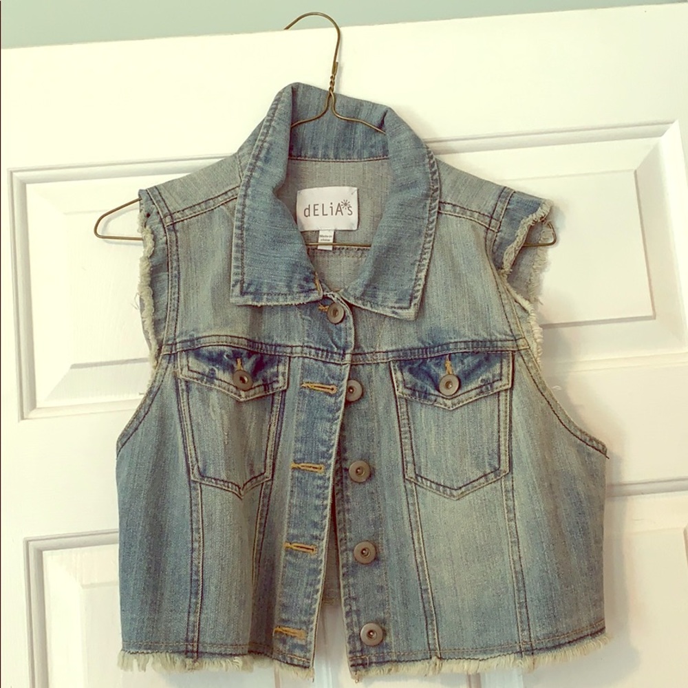 Sleeveless crop Jean jacket